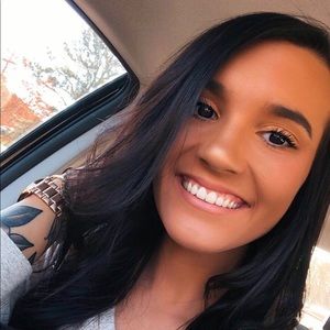 Meet your Posher, Alana